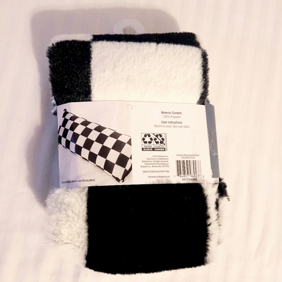 Body Pillow Cover - Picture 4 of 6